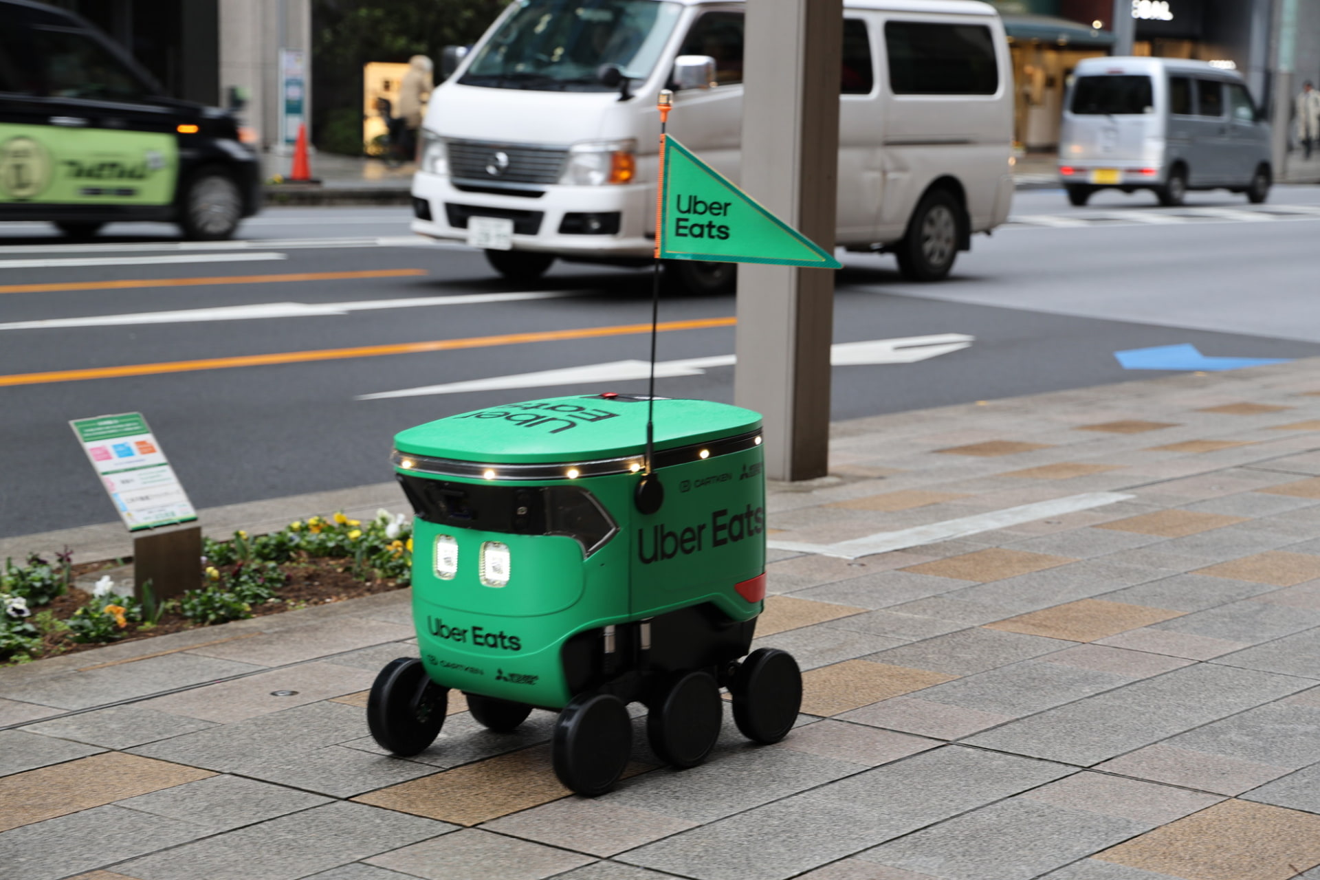 走行時はライトを点灯