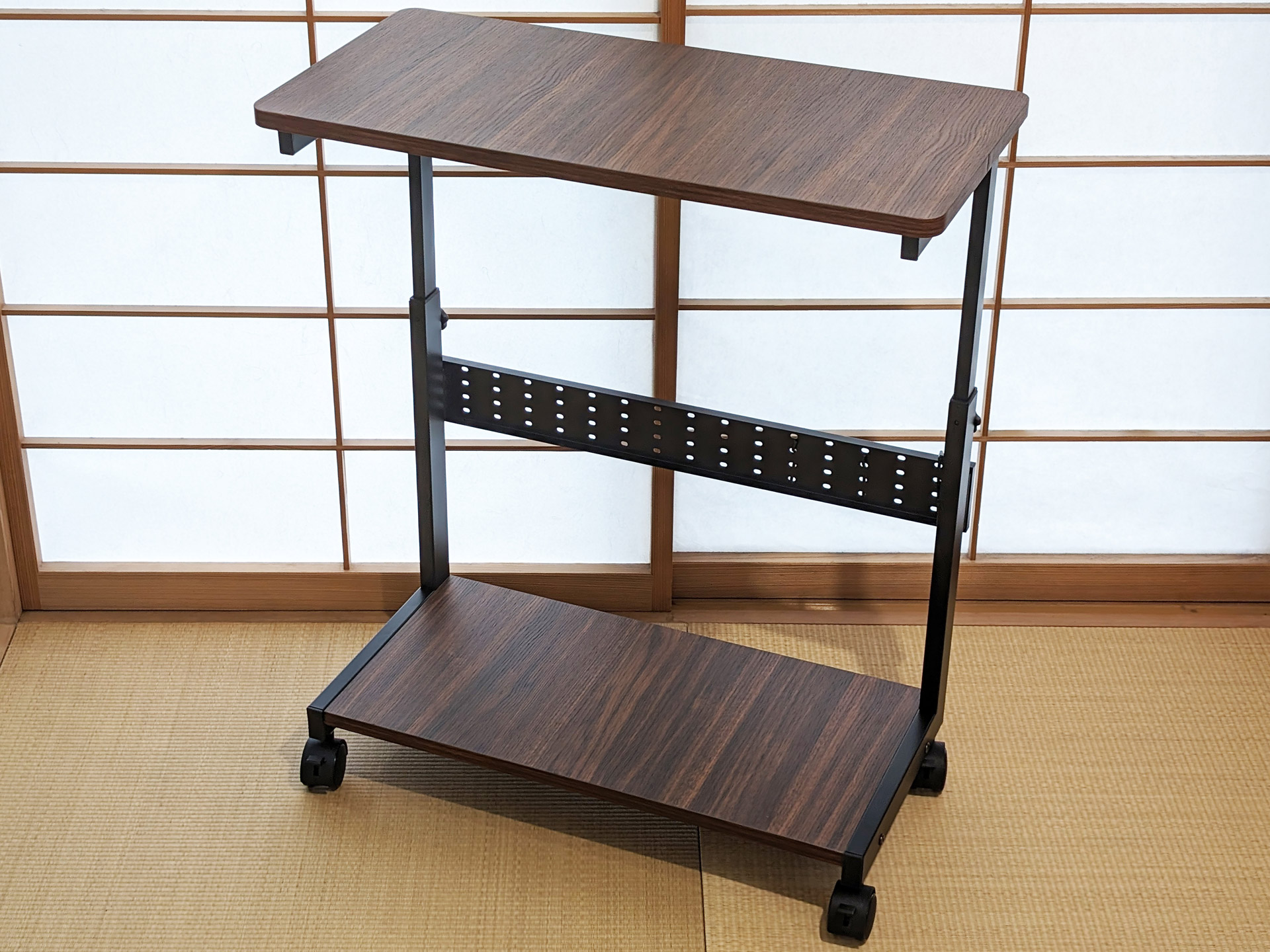 購入したパソコンラック