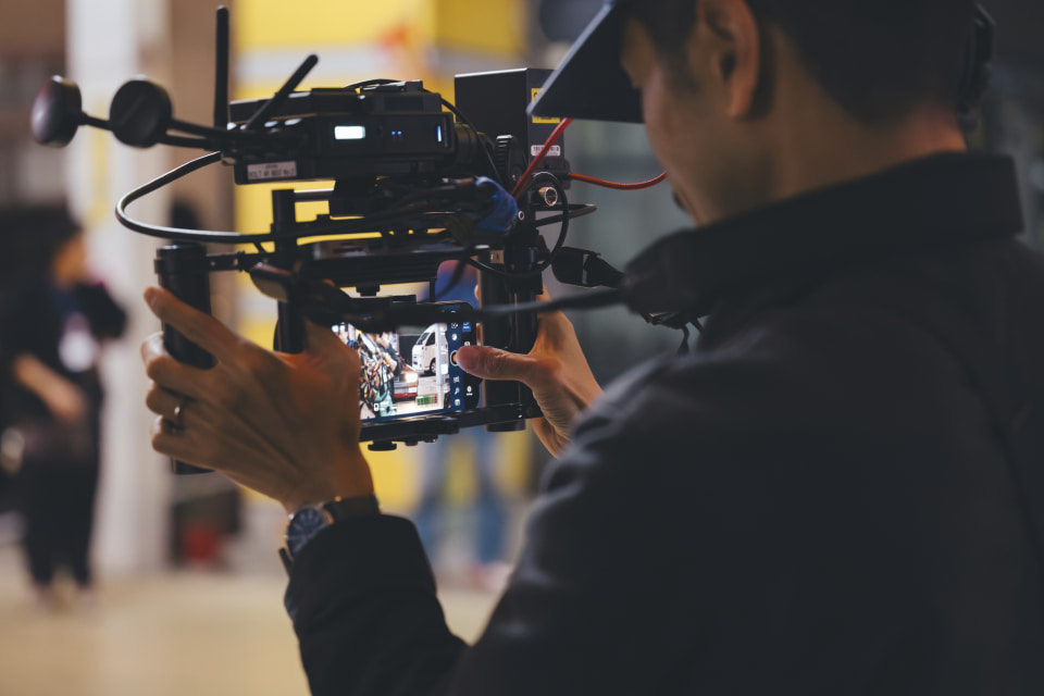 アップル、全編iPhone 15 Proで撮影したショートフィルム