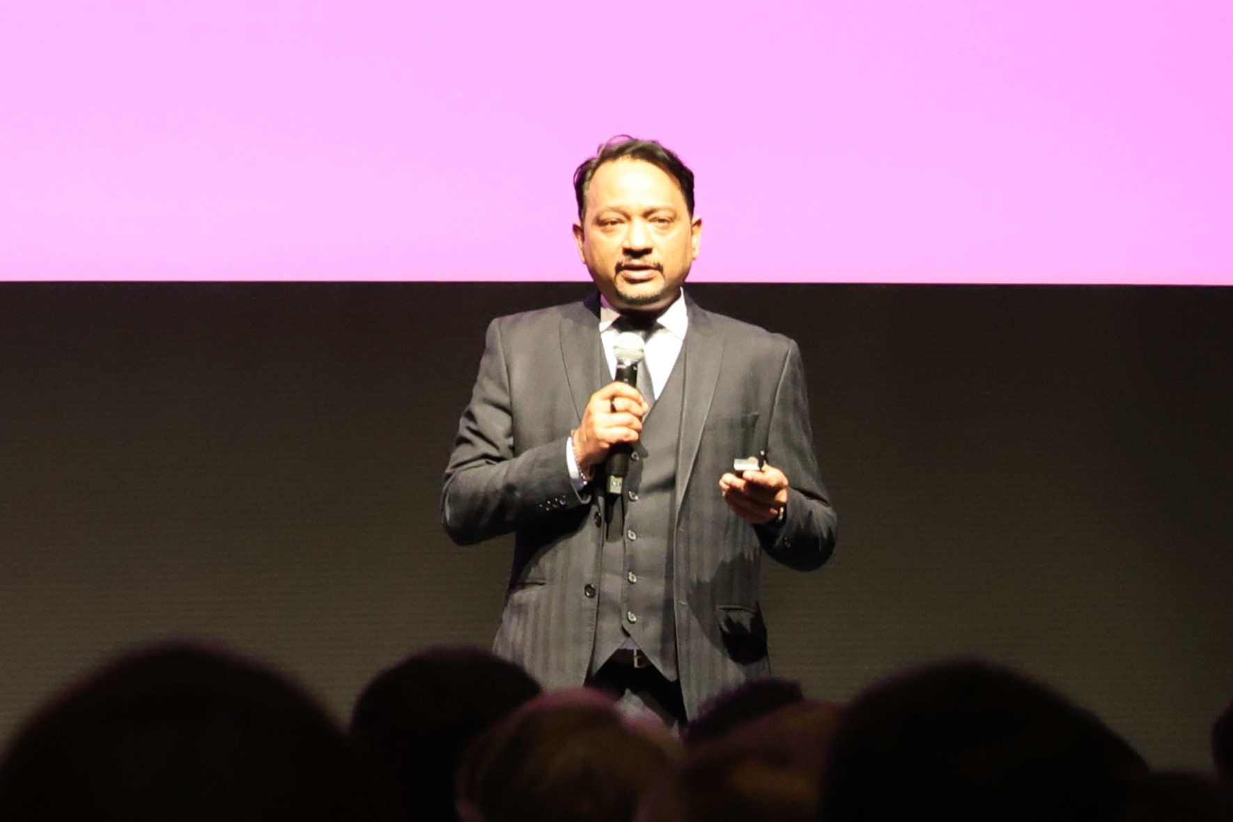 代表取締役 共同CEO兼CTOのシャラッド・スリオアストーア（Sharad Sriwastawa）氏