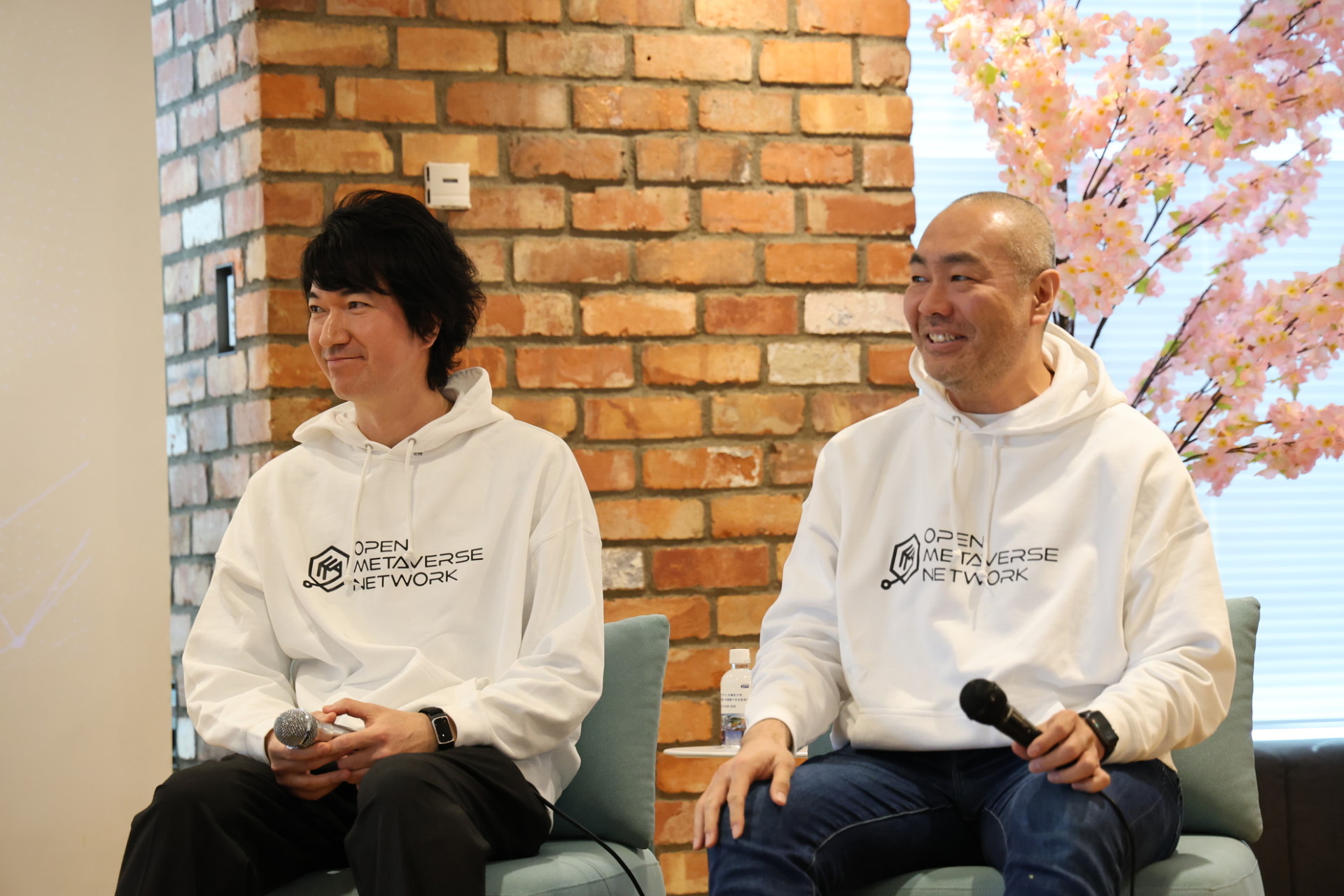 monoAI technology 代表取締役社長の本城 嘉太郎氏とSTYLY 代表取締役の山口 征浩氏