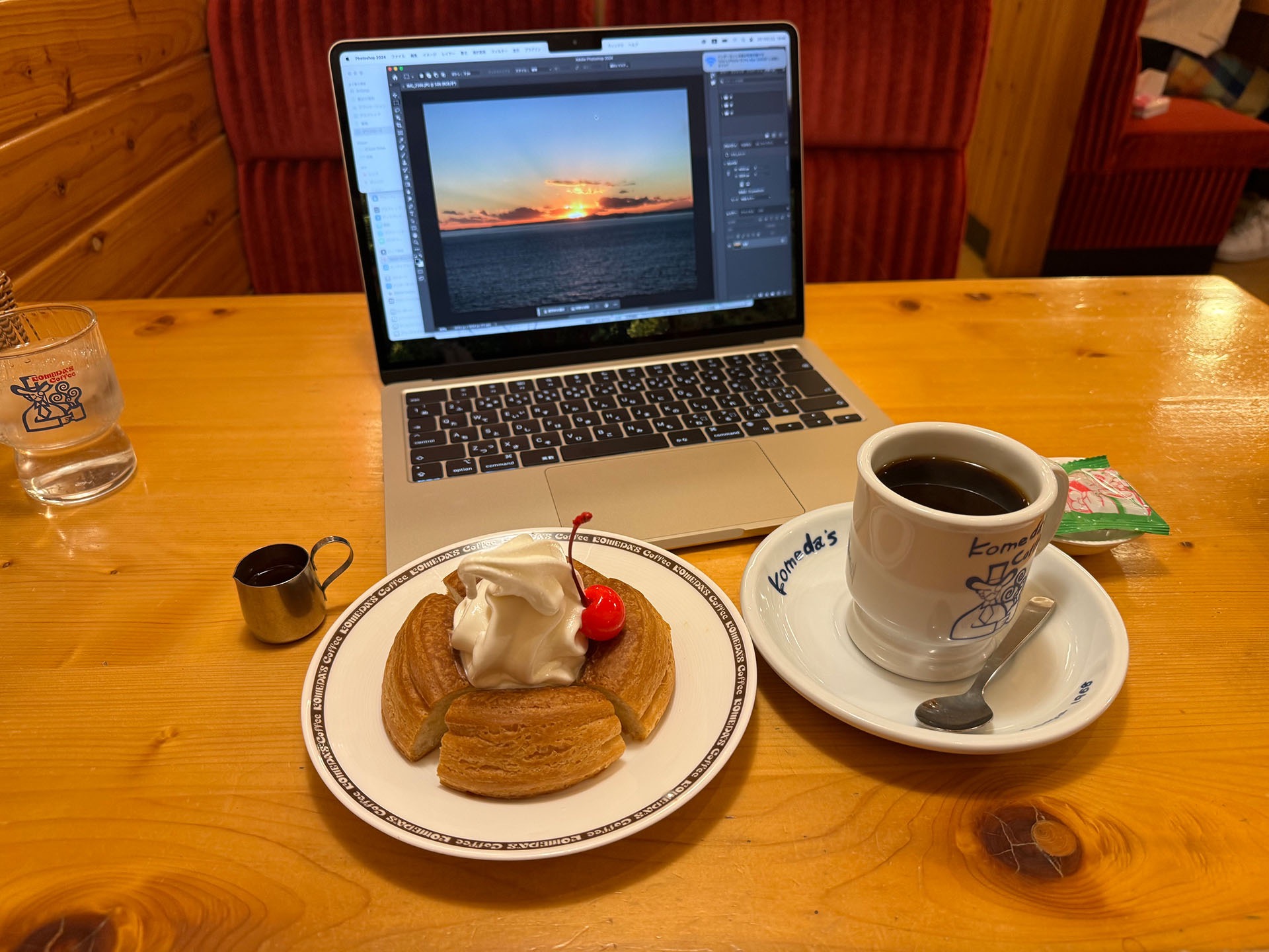 珈琲店のデザートセットが着弾！　ミニシロノワールとブレンドだゼ!!!