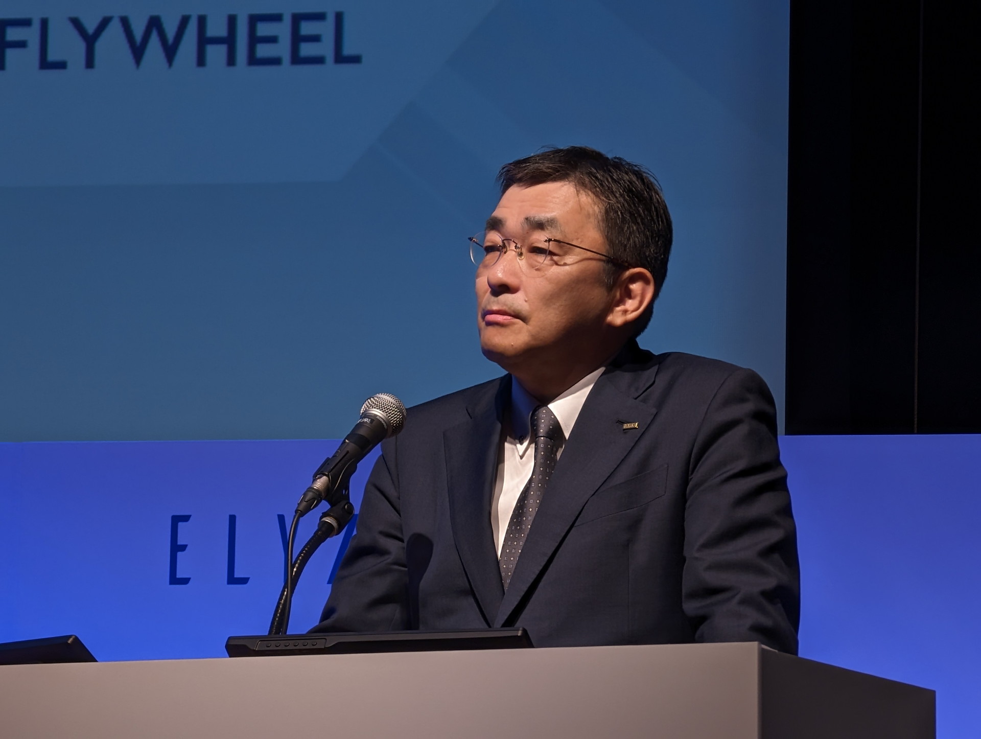 KDDI 髙橋誠社長