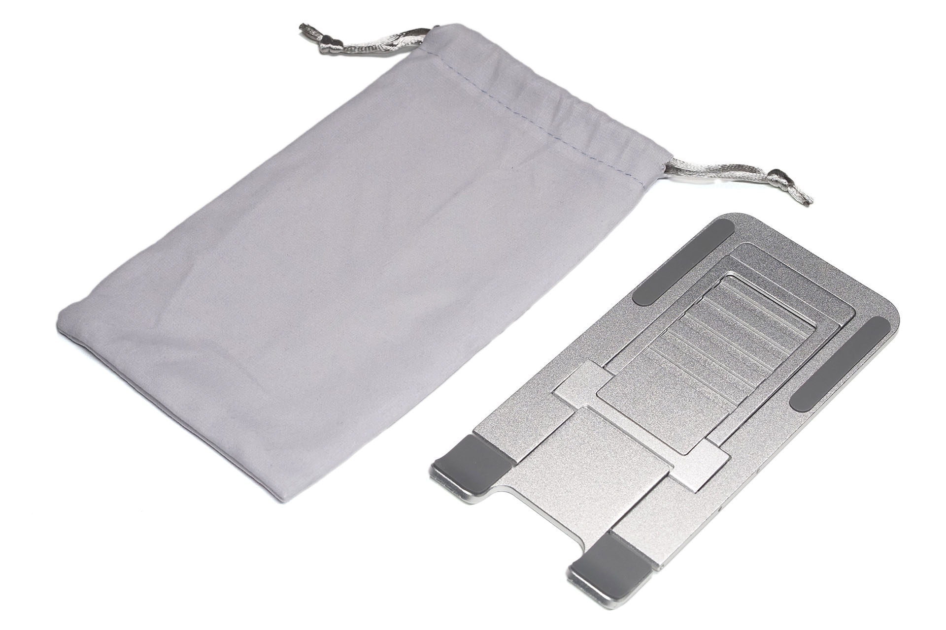 TITACUTEブランドのスマートフォンスタンド。厚さ3mm！　ほぼ板。ファブリックケース付き。