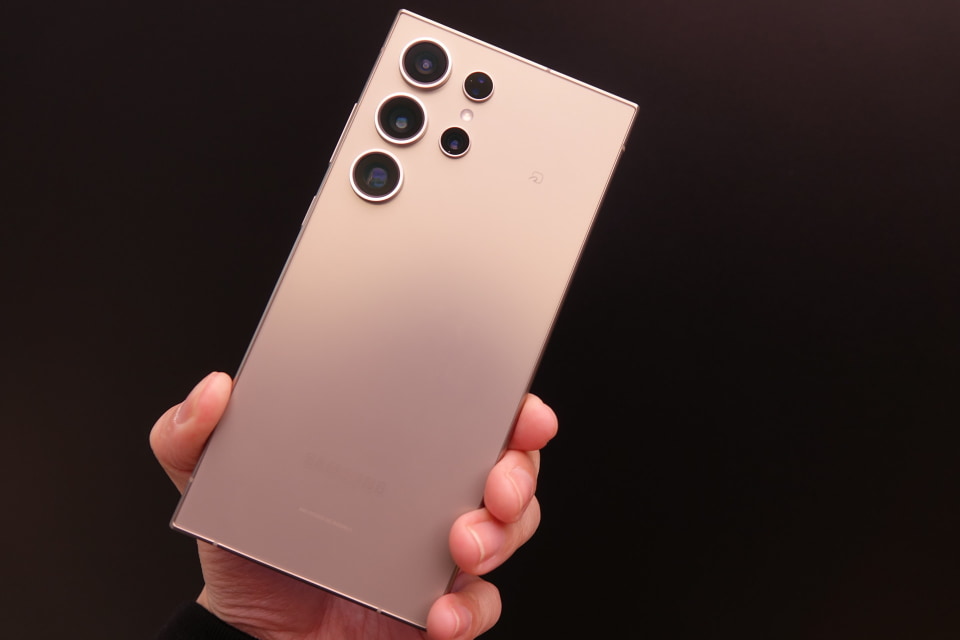 auから「Galaxy S24 Ultra」、11日に発売 - ケータイ Watch