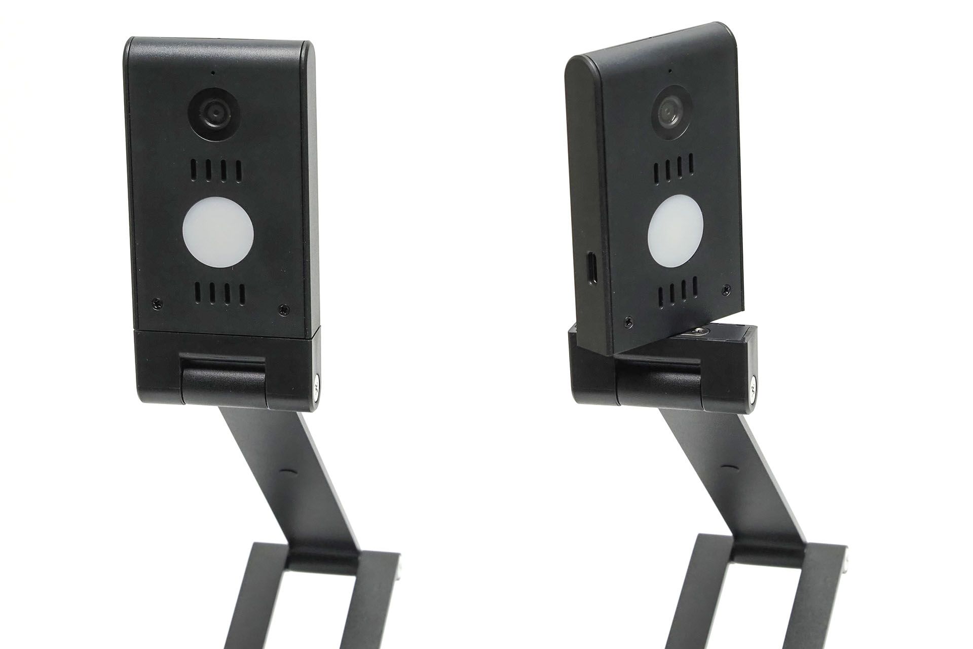 カメラ部は180度回転する。