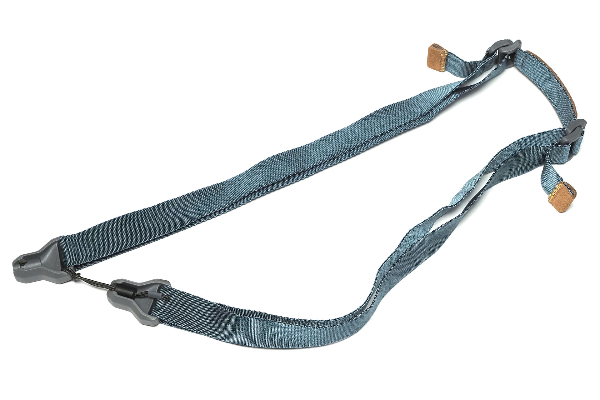 これでMaglinkショルダーストラップをタスキ掛けできるようになった。