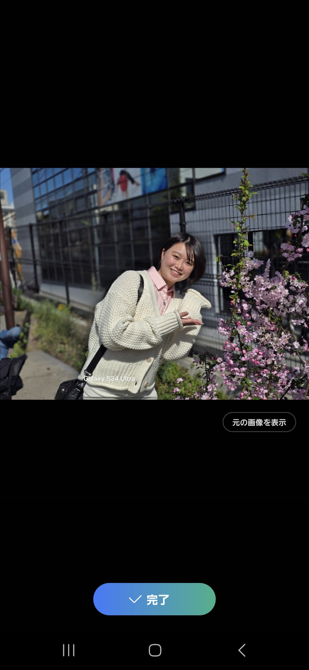 人物を移動することができ、元々、人物が居た場所には道路らしきものが描かれている