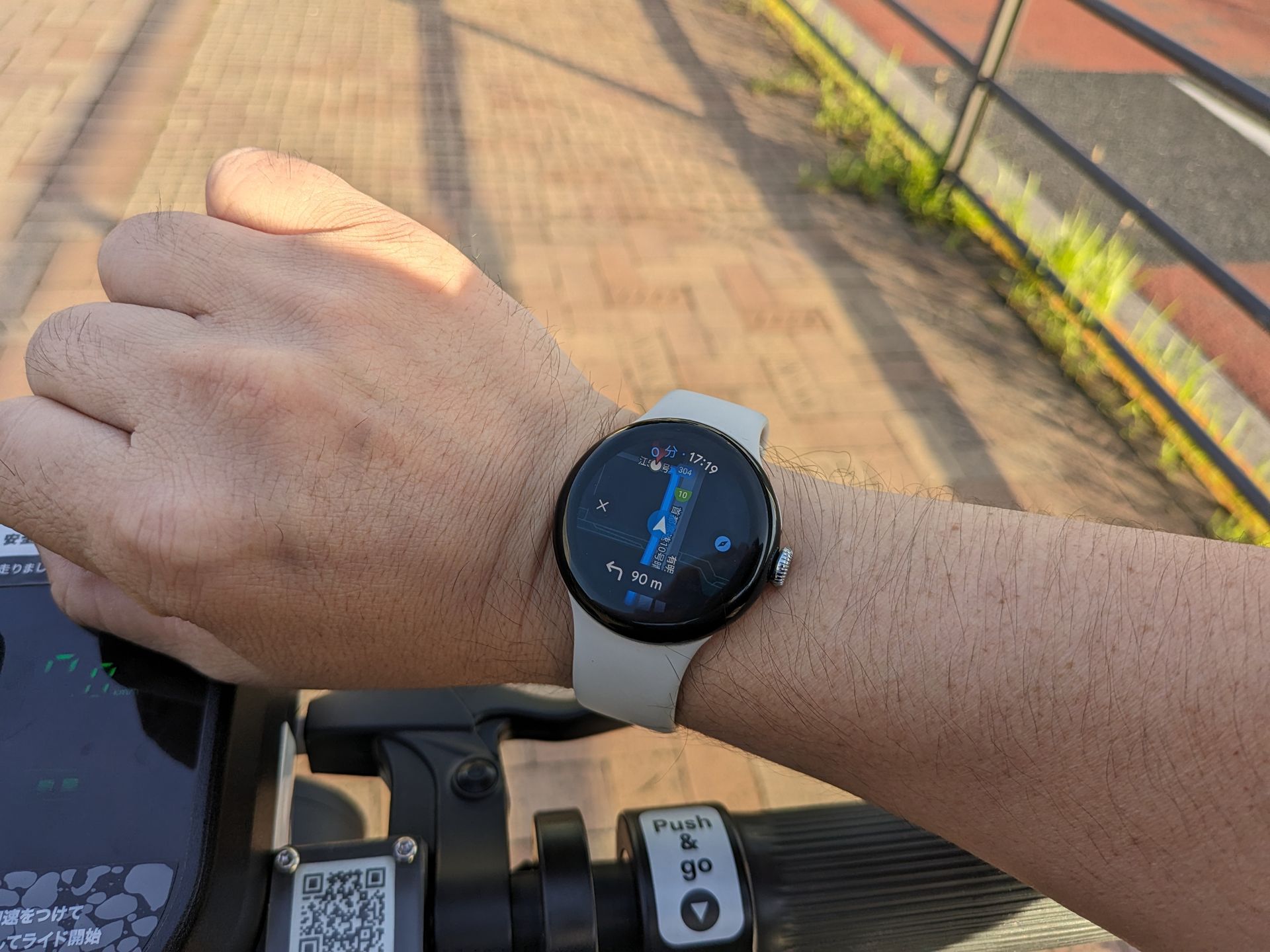 ズームが自動で変わらなくなったため自転車や電動キックボードでのナビアプリとして便利