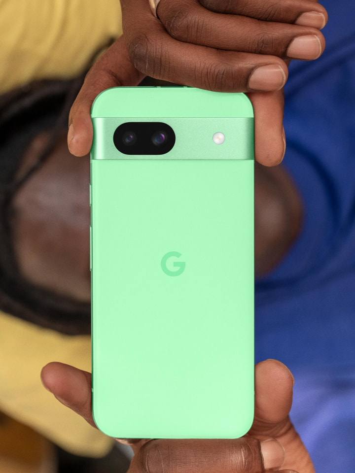 グーグル、「Pixel 8a」を発表 - ケータイ Watch