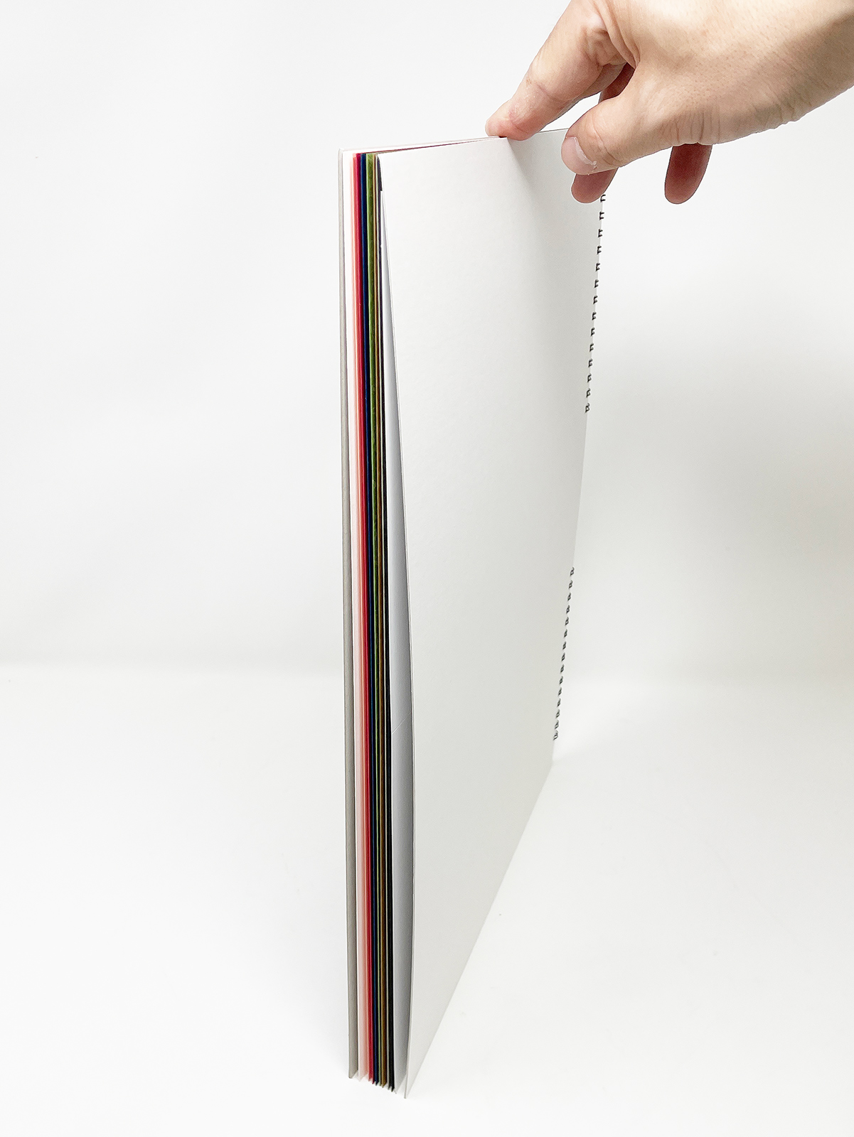 サイズや見た目はスケッチブックそのものです。