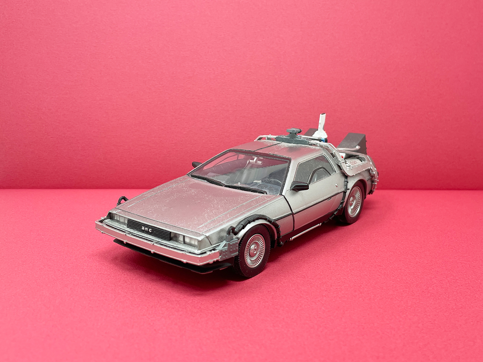 「サイタン ワインレッド」