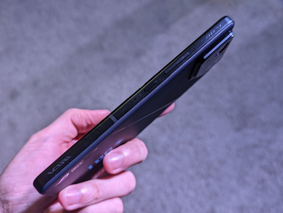 ROG Phone 8シリーズ」ハンズオンレポート] - ケータイ Watch