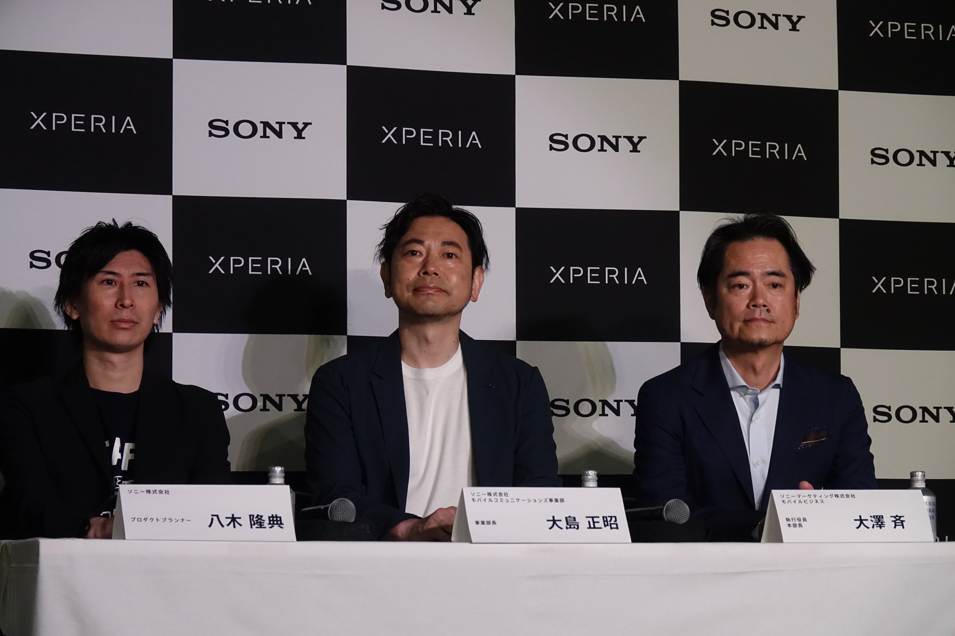 左からソニー 八木氏、同 大島氏、ソニーマーケティング 大澤氏