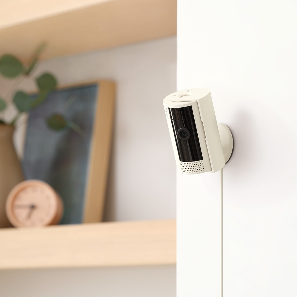 アマゾンの「Ring Indoor Cam（第2世代）」に新色3種