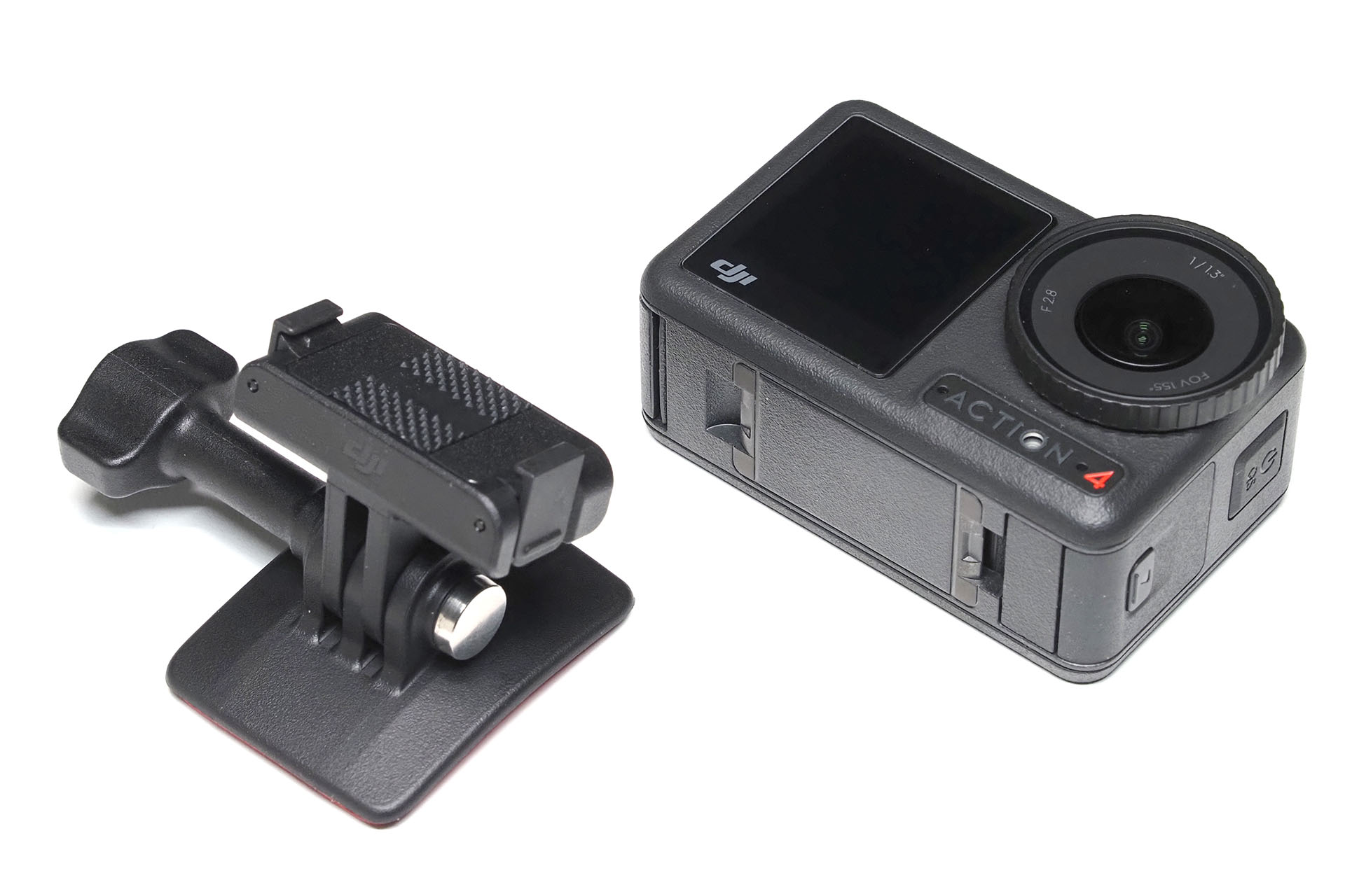 「Osmo Action クイックリリース式アダプターマウント」からは、Osmo Action 4をワンタッチで着脱できる。