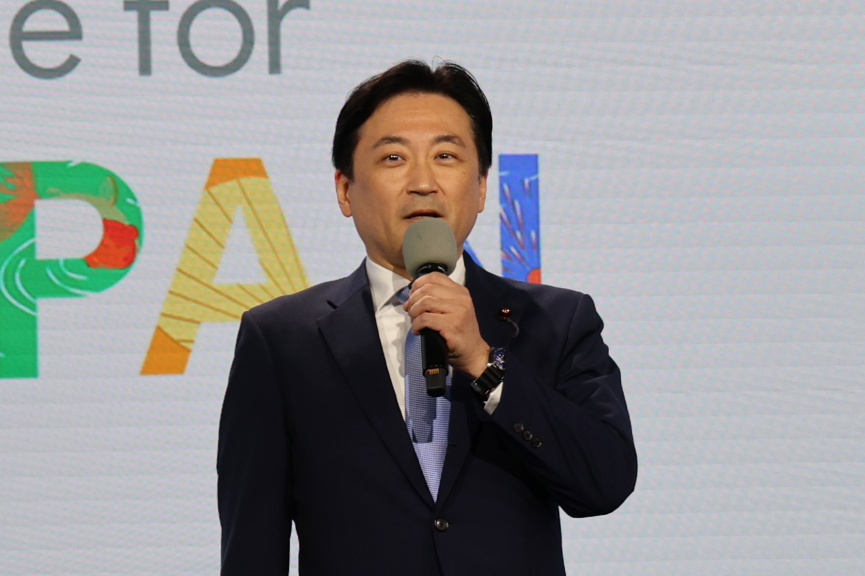 古賀篤内閣府副大臣