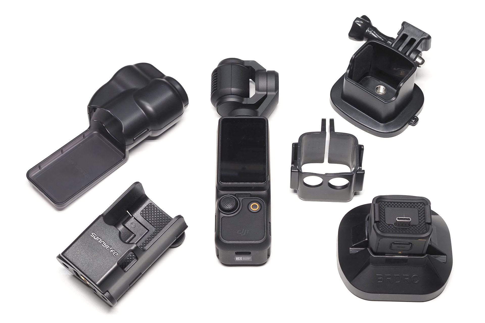 Osmo Pocket 3アクセサリー各種。これらがあるとOsmo Pocket 3の使いやすさが高まり、活用幅も上がるョ！