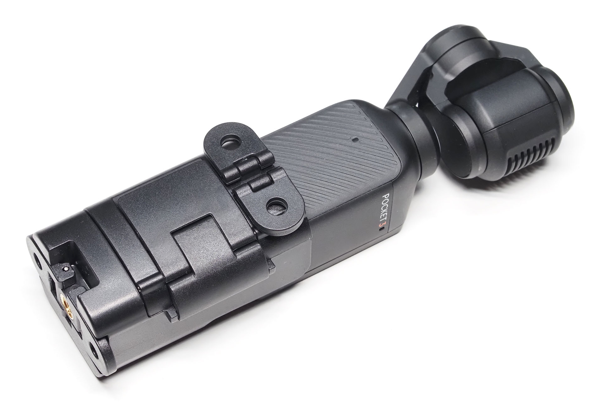 樹脂製の多機能ホルダーだが、しっかりOsmo Pocket 3をホールドし、ロックできる。