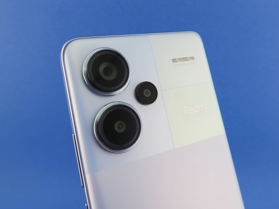 Redmi Note 13 Pro＋ 5G」、2億画素カメラとエッジスクリーンで楽しむ
