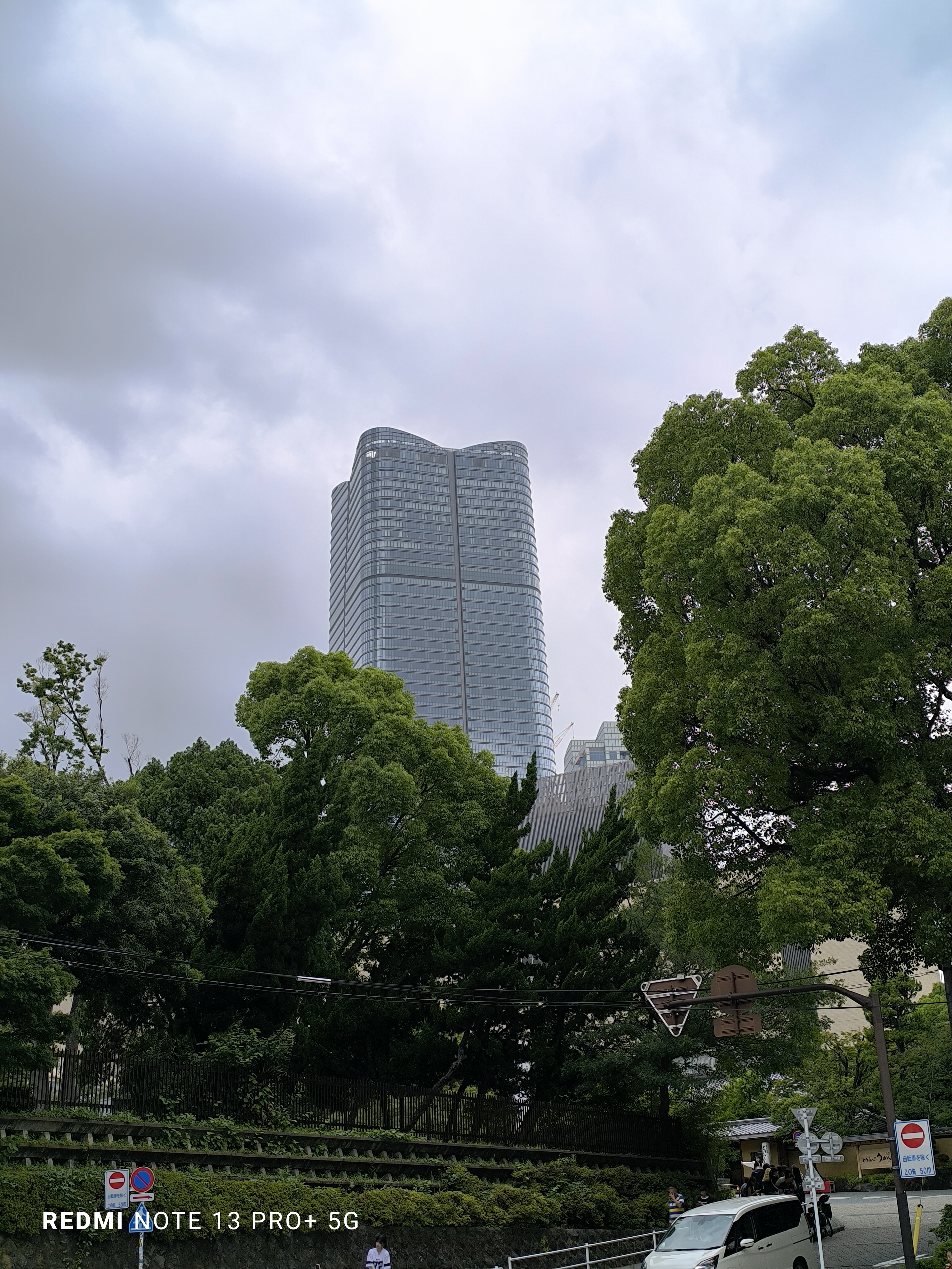 広角カメラで［2X］に切り替えて撮影。46mm相当で撮影された