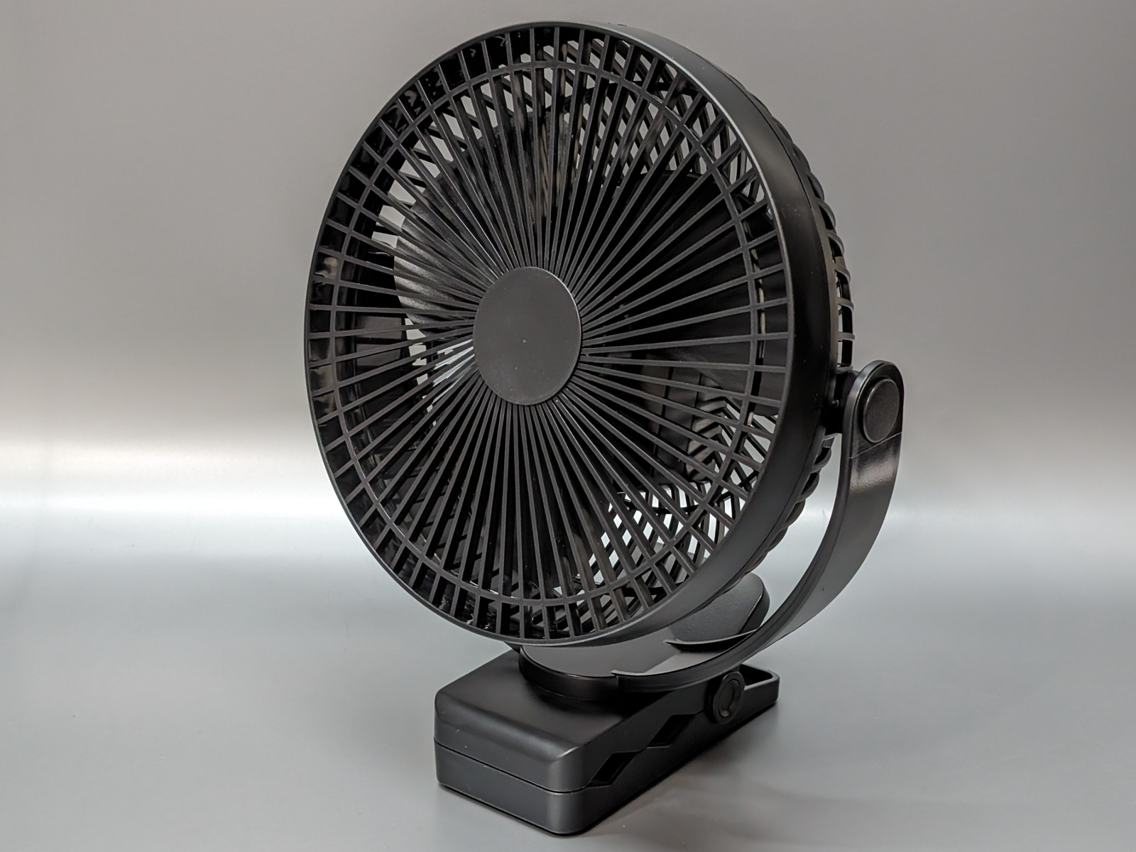 外観は一般的なクリップ式