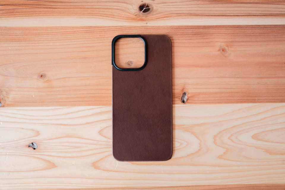 iPhoneアクセサリー NOMAD Magnetic Leather for iPhone 15 Pro Nomad Magnetic Leather Back iPhone 15 Pro Rustic Brown - koop online