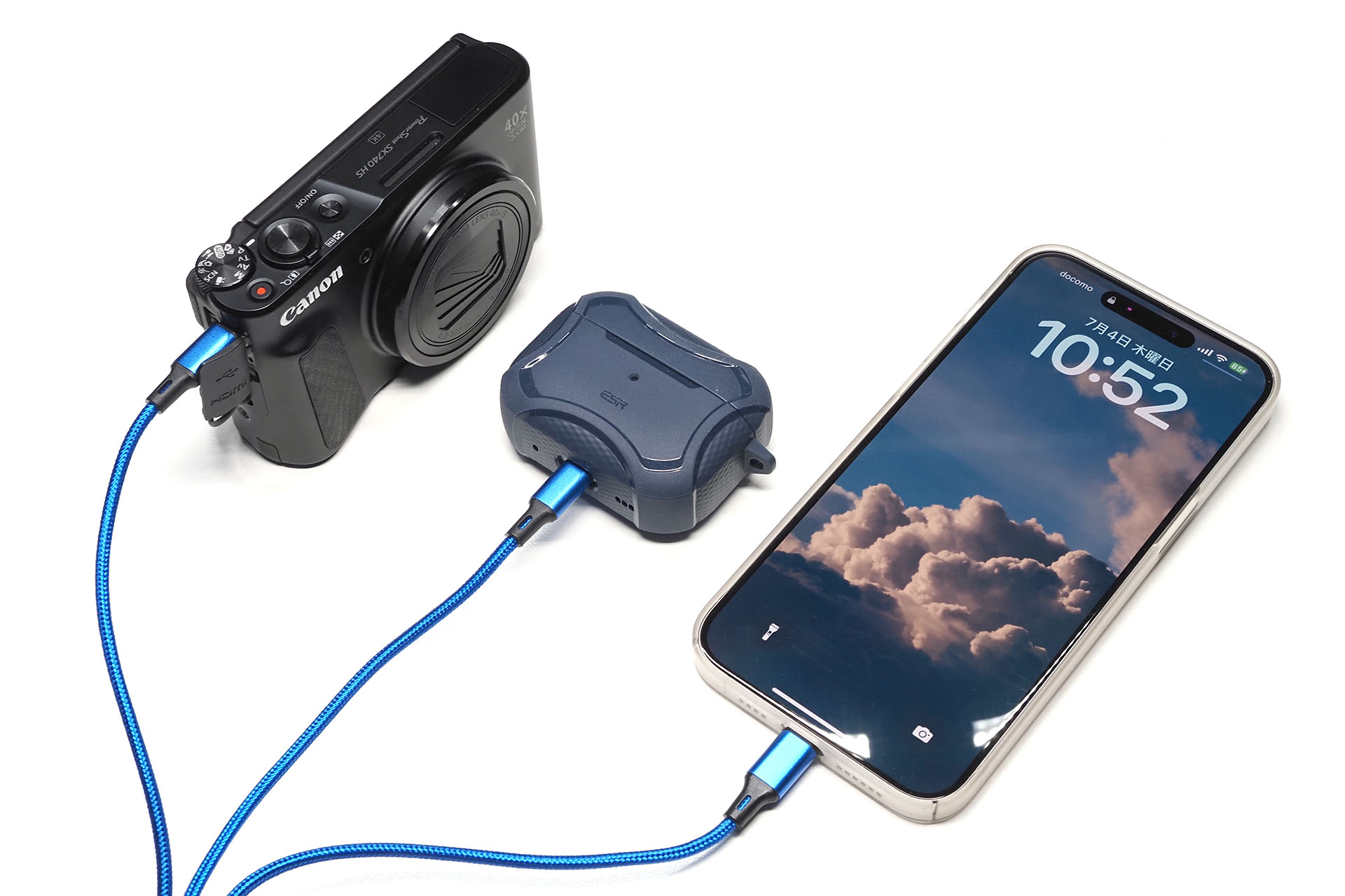 3つのデバイスを同時に充電することもできる。