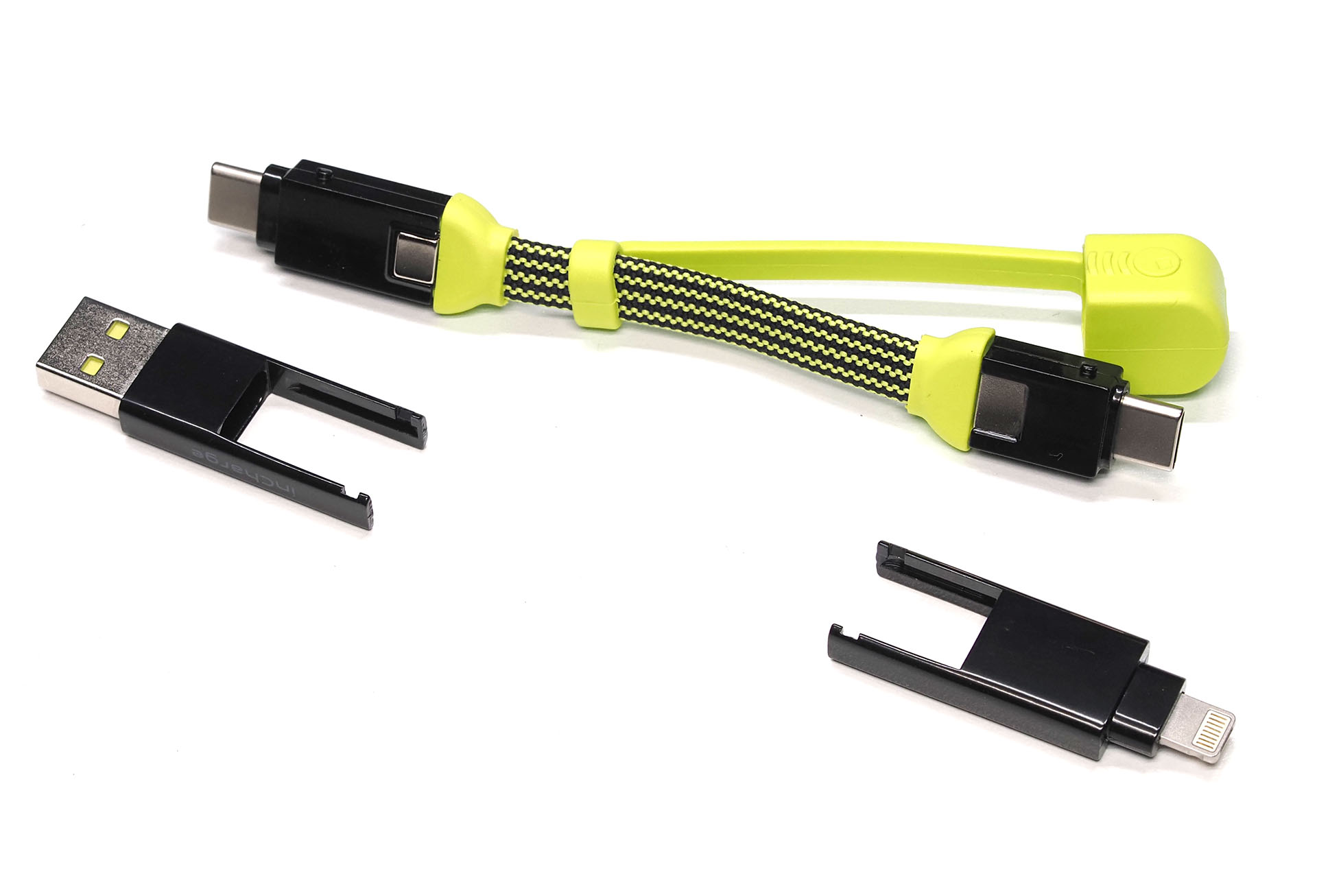 端子を切り換える変換アダプター部は外すことができる。