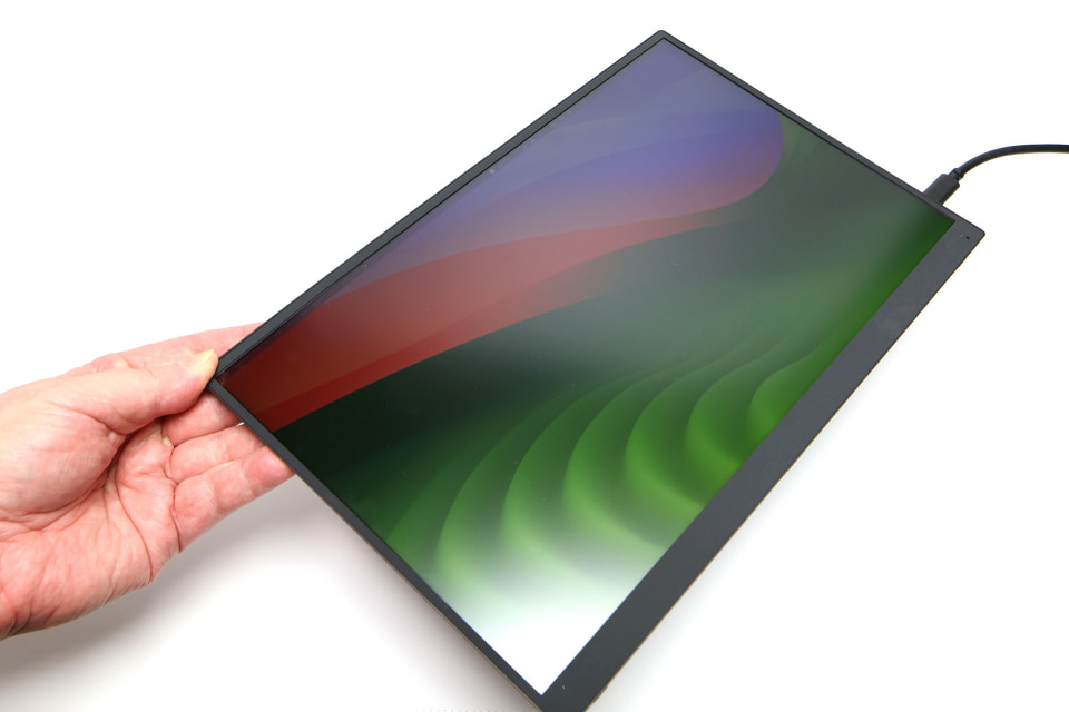 世界最軽量のモバイルディスプレイ「VAIO Vision+ 14」を速攻で購入