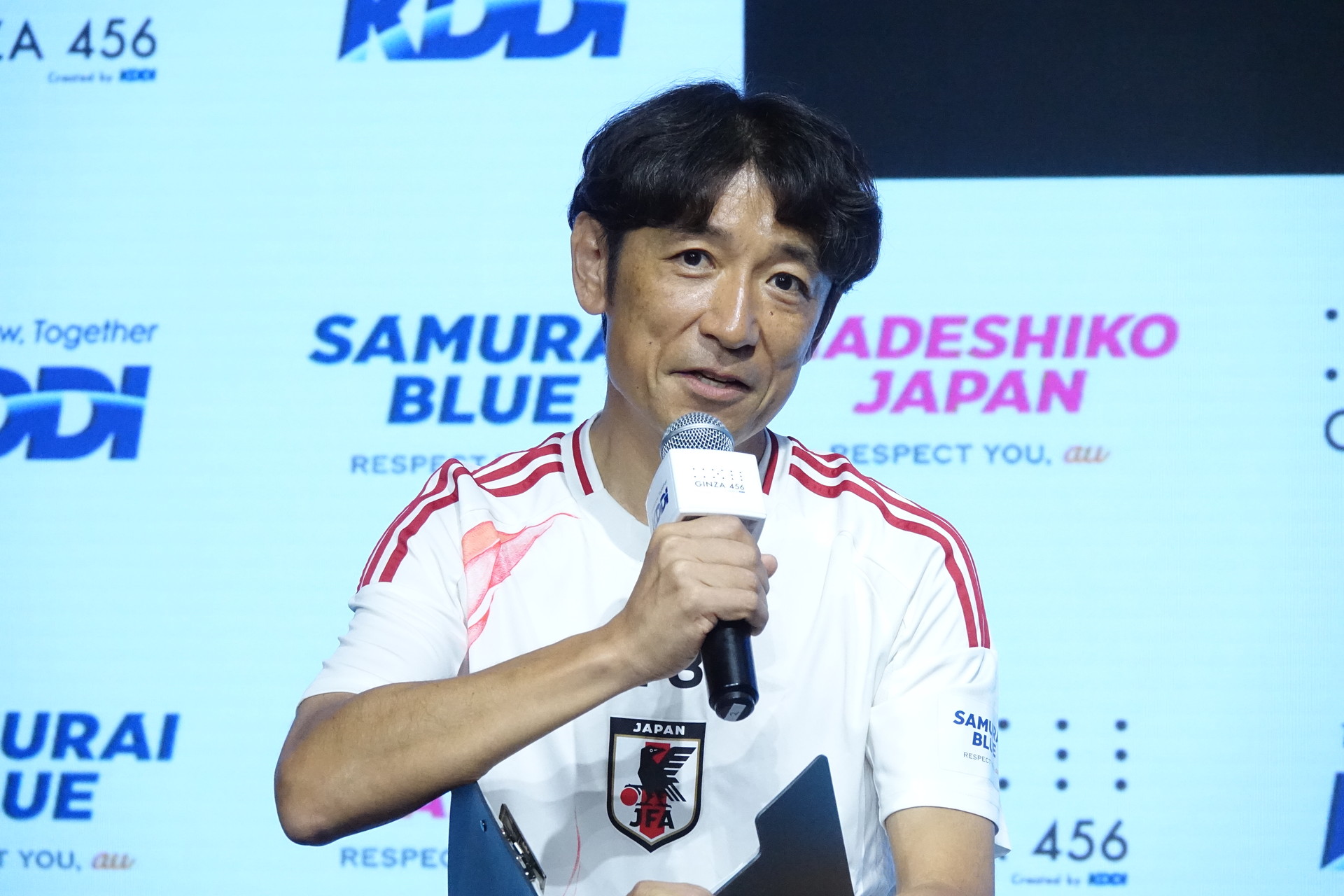 左＝KDDI 坂本氏。右＝JFA 茂木氏