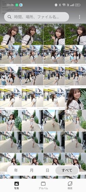 撮影した写真や動画、スクリーンショットは、［写真］アプリで表示する。右上のメニューから［設定］を選ぶと、［Googleフォトへのバックアップ］が設定できるほか、［プライバシー保護］では［位置情報の削除］や［その他のプロパティの削除］が選べる