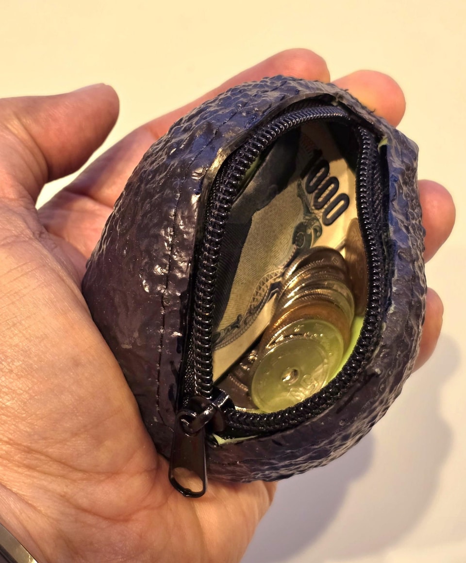 リアルさに負けてアボカドポーチを衝動買い - ケータイ Watch