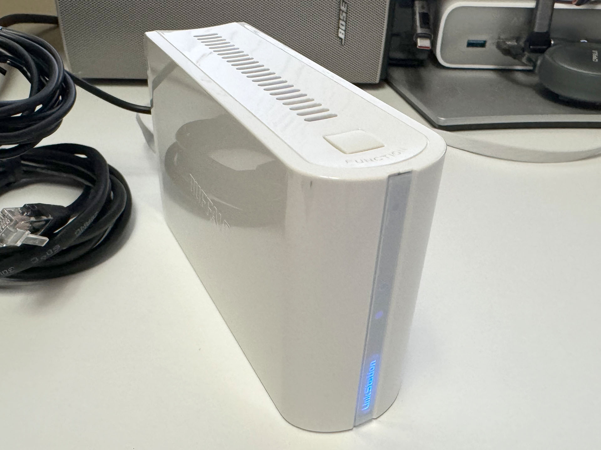 LANにアタッチされるまで5分以上かかった感じで、途中「あー壊れちゃってた？」とか思ったが、元気に動いてくれたのであった。