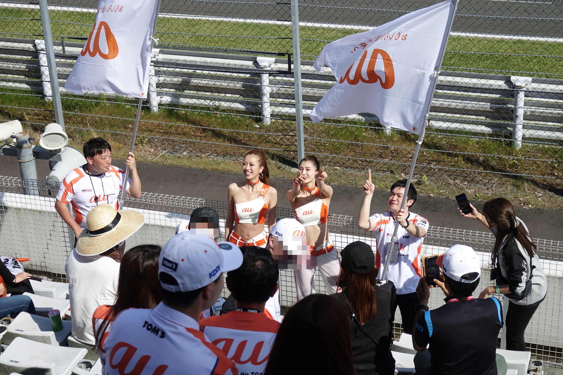 au TOM'Sファンシートの様子（2023年撮影）