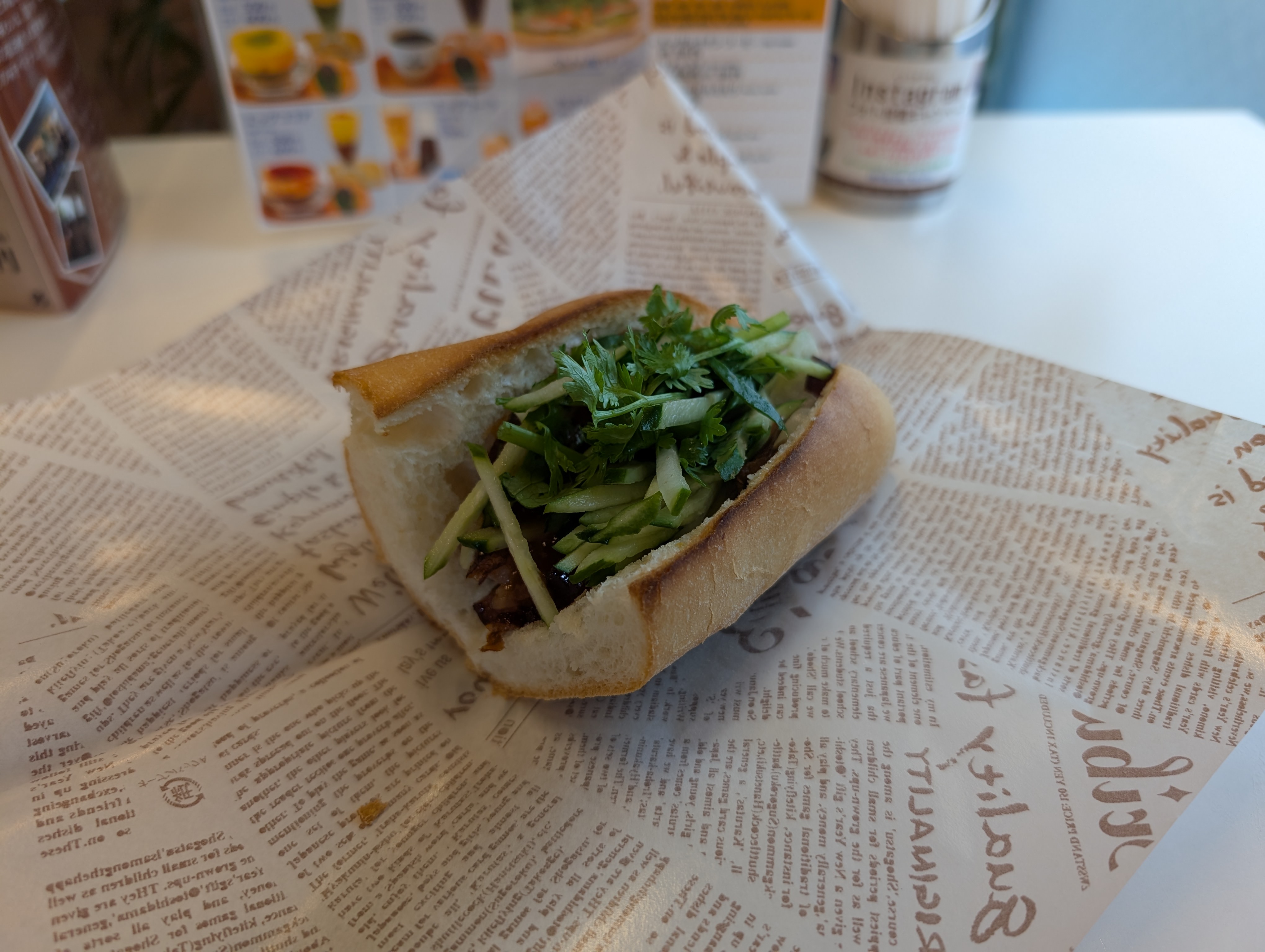 広角の1倍でマクロにならないギリギリの距離で撮影