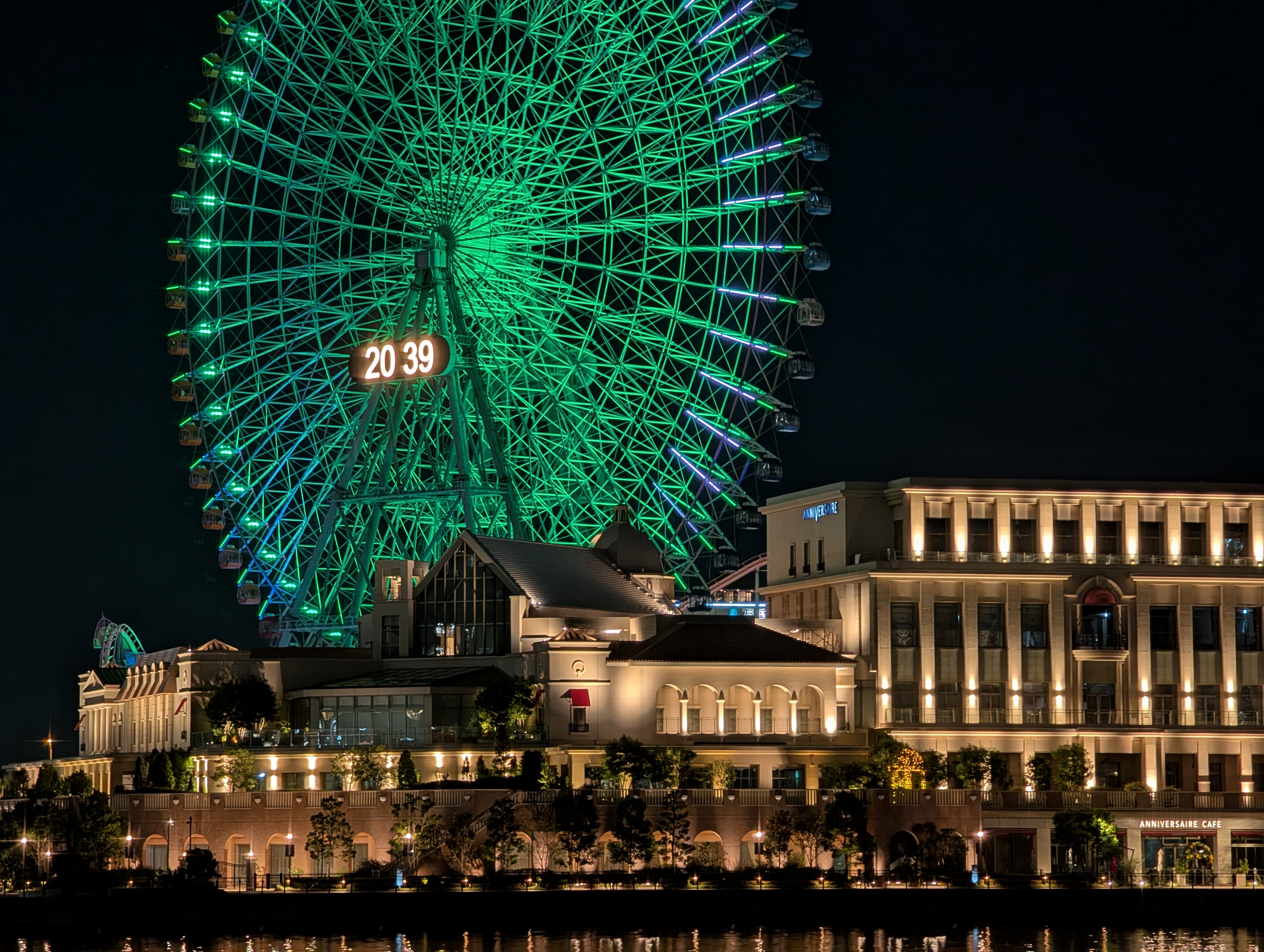 「夜景モード」の望遠5倍で撮影