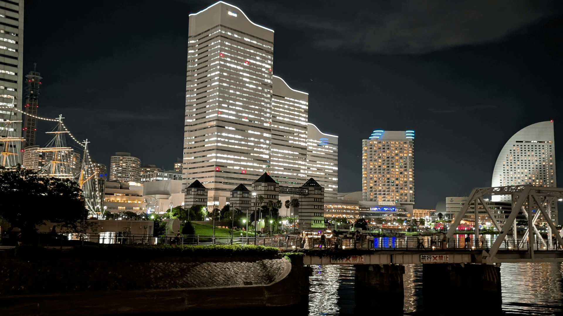 夜景モードで撮影した動画のブースト変換後のスクリーンショット