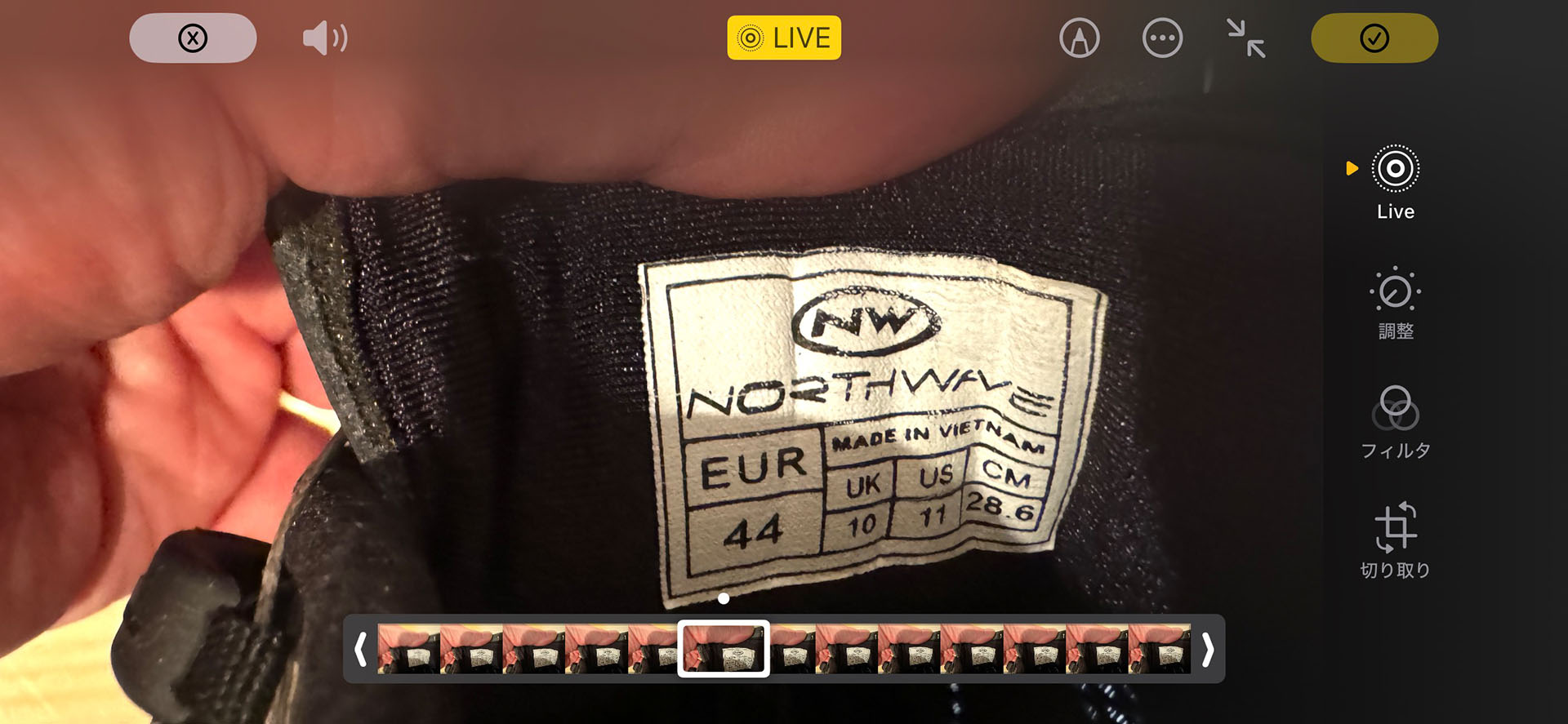 Live Photosは、写真アプリ内での編集によりキー写真位置を変えることで、3秒動画のうちの1フレームを写真として扱うことができる。