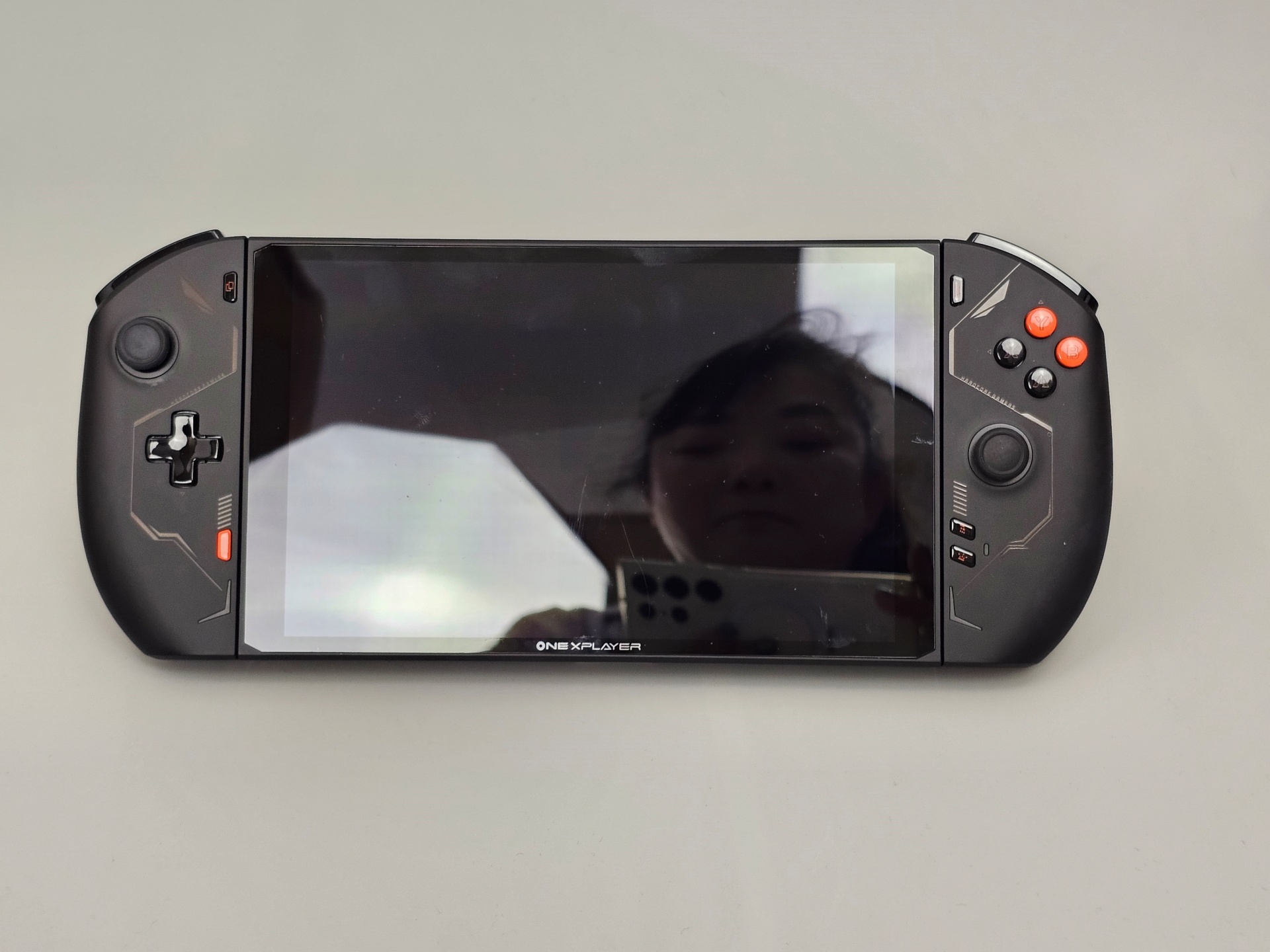 顔がまるわかりである