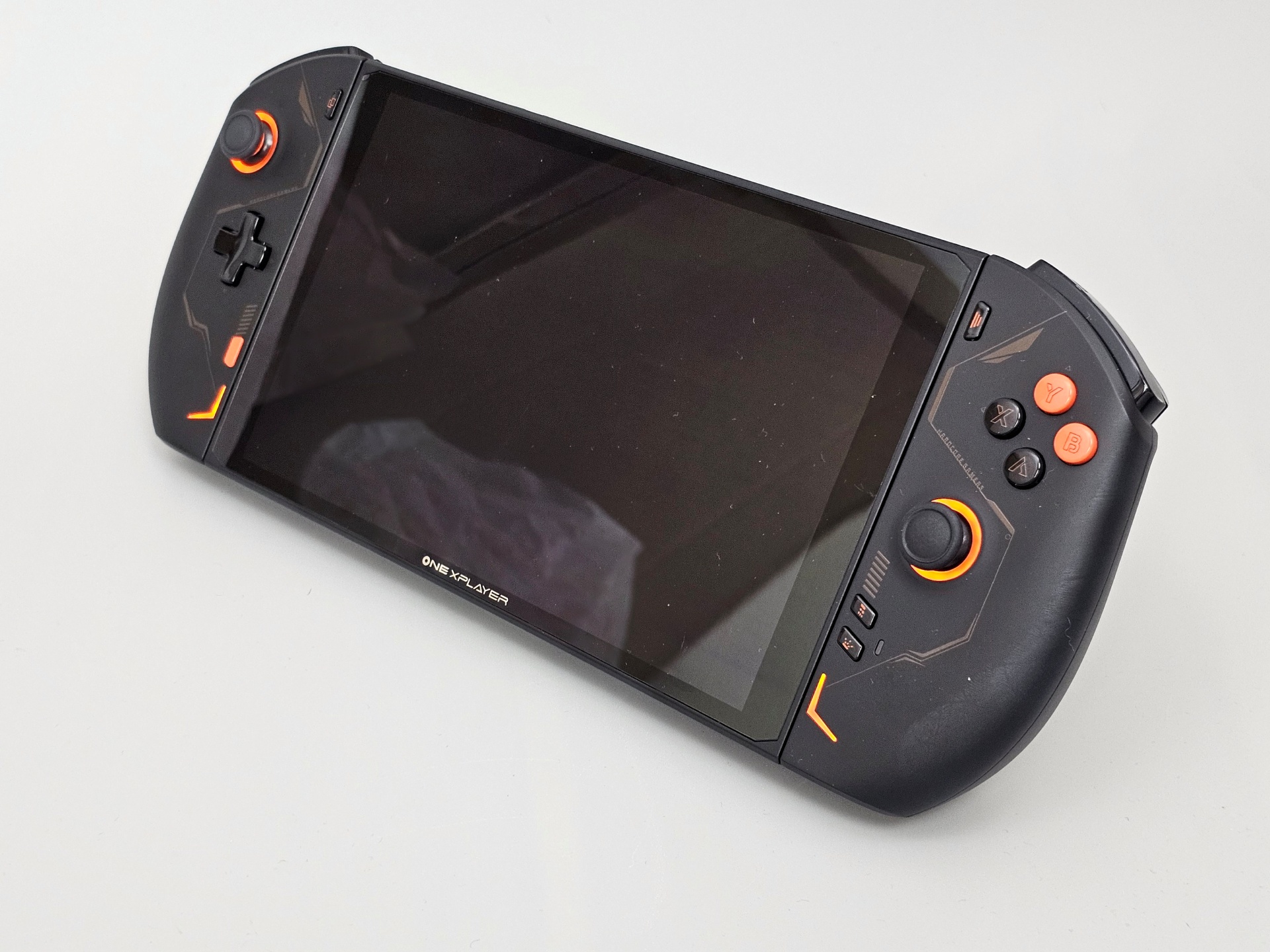 わずかに映り込みが減少した