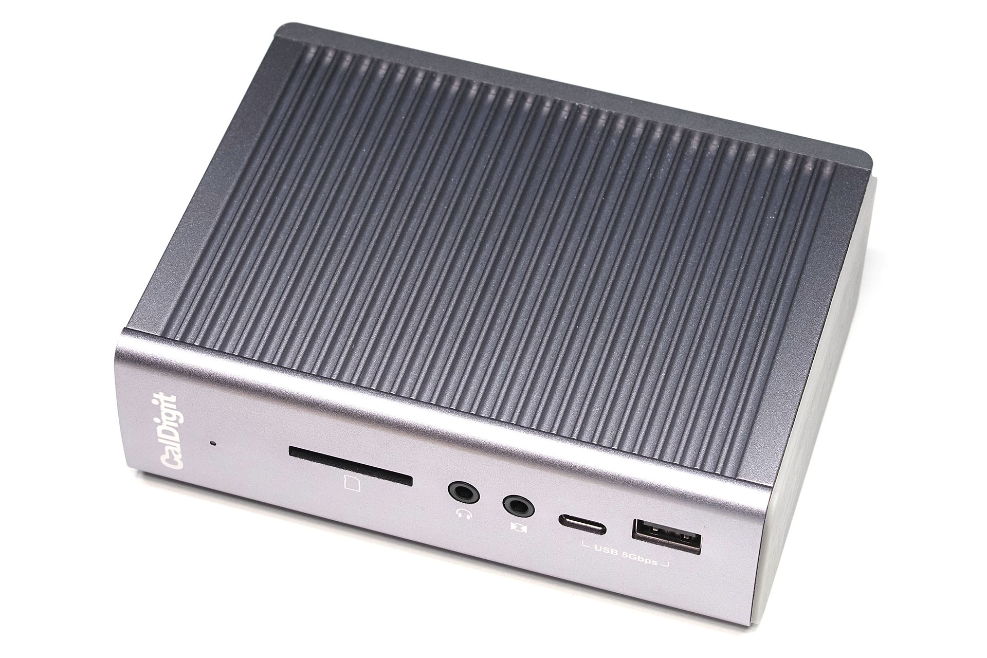 CalDigit「TS3 Plus」はポート豊富なThunderbolt 3対応ドッキングステーション。