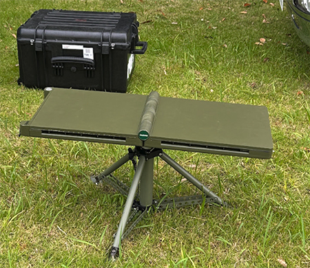 「Eutelsat OneWeb」の電子式折りたたみ平面アンテナ