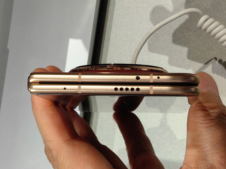 世界最薄折りたたみスマホ、9.2mmの「HONOR Magic V3」がIFA2024