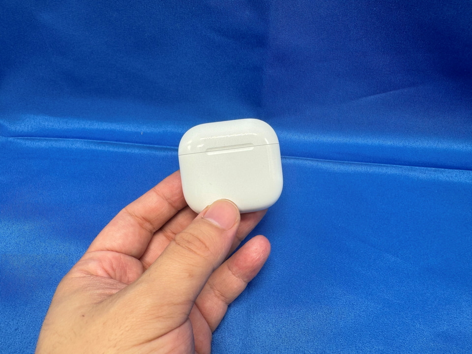 AirPods 4」と「AirPods Pro 2」実機レビュー、2つの新製品から探る