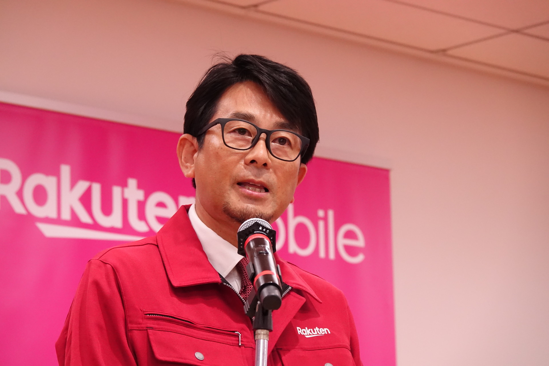 楽天モバイル　磯邉氏