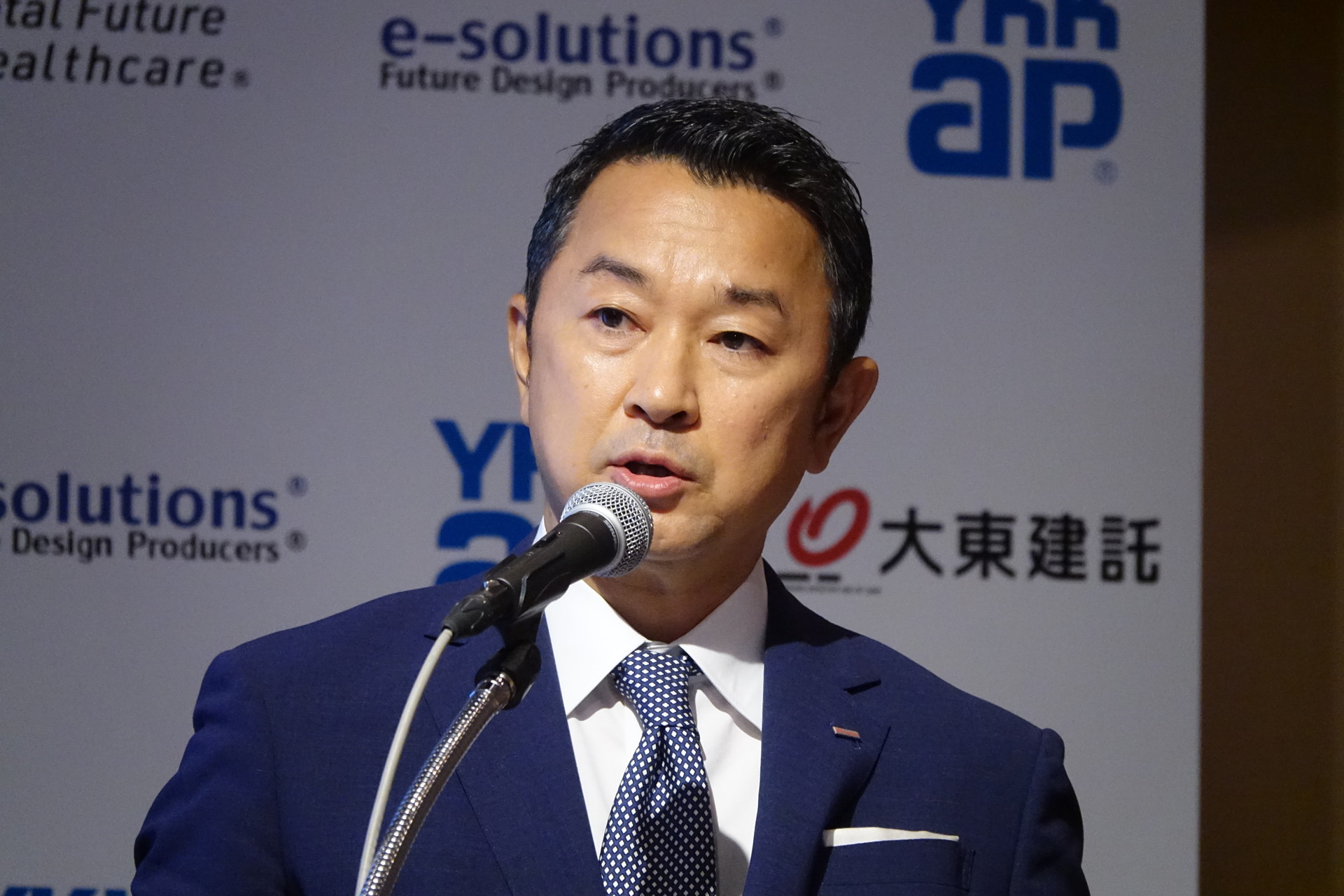 NTTドコモ　前田社長