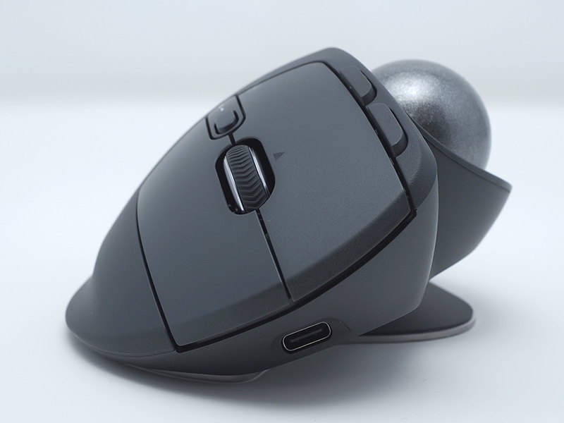 親指トラックボール名機の後継、どう変わった？ Logicool MX Ergo S