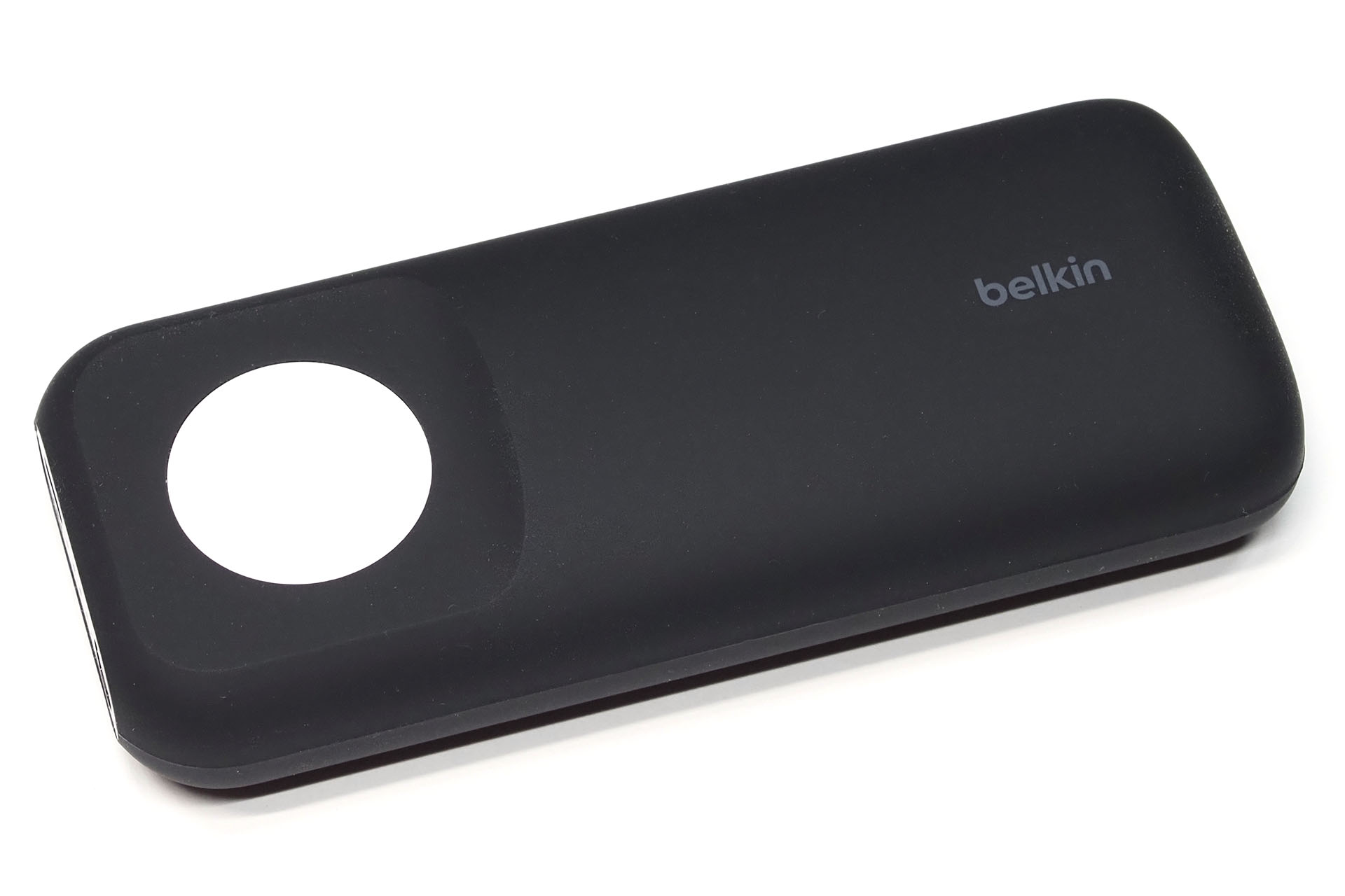 ベルキンの「BoostCharge Pro」。USB-CポートとApple Watch充電器を内蔵した容量10000mAhのモバイルバッテリーだ。