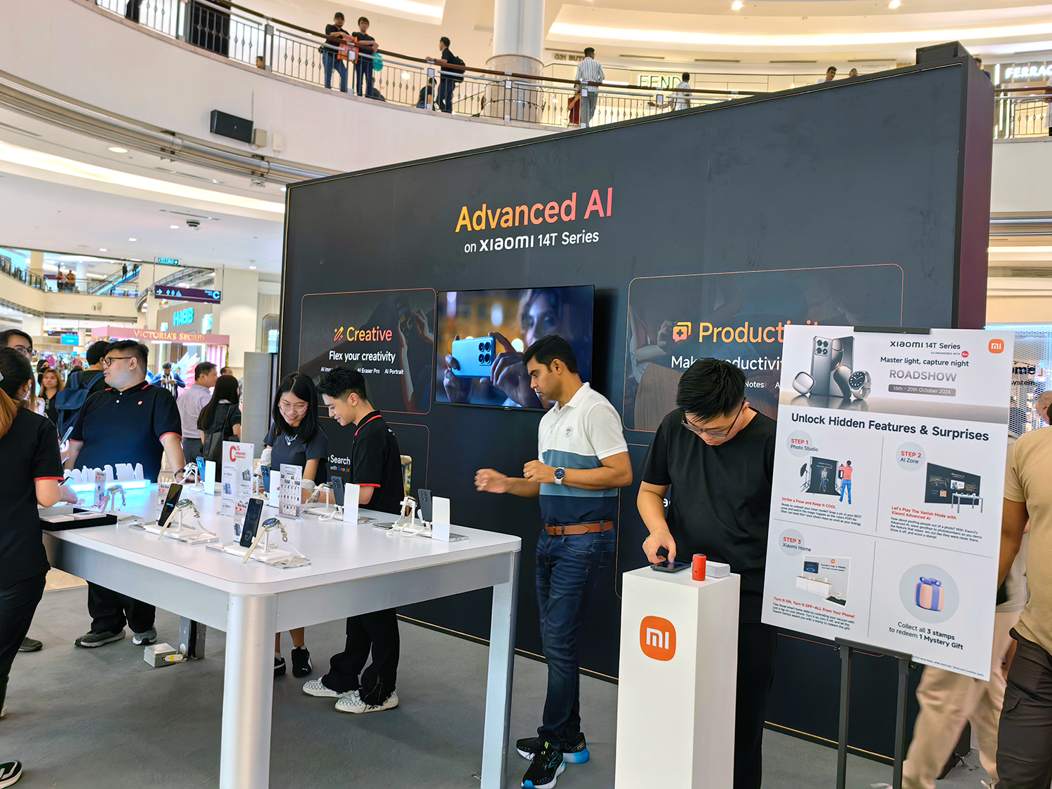 Xiaomi 14T Proのデモに多くの人が集まる